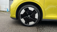 Volkswagen ID. Buzz 150kW Style Pro 77kWh 5dr Auto Electric Estate